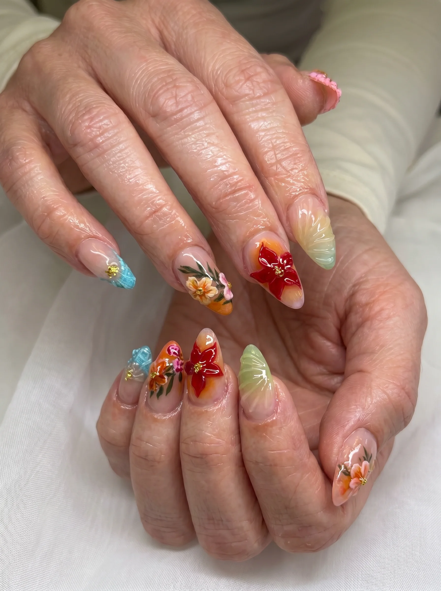 Lee Nails and Spa